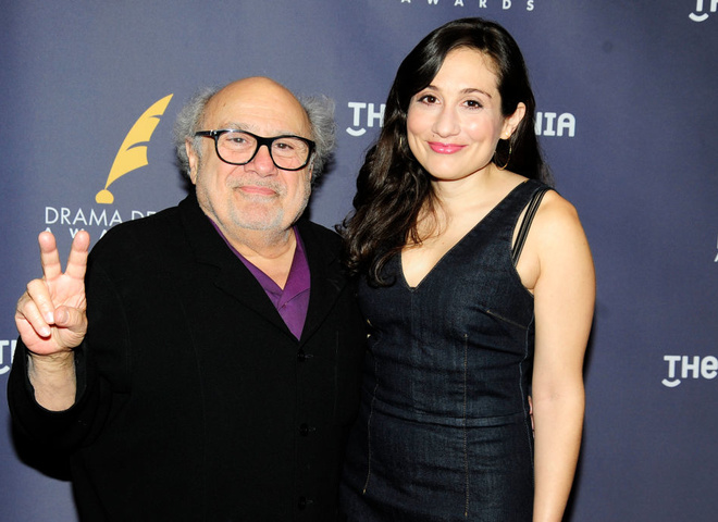 Денні Де Віто стане дідусем: 40-річна дочка актора Люсі вагітна