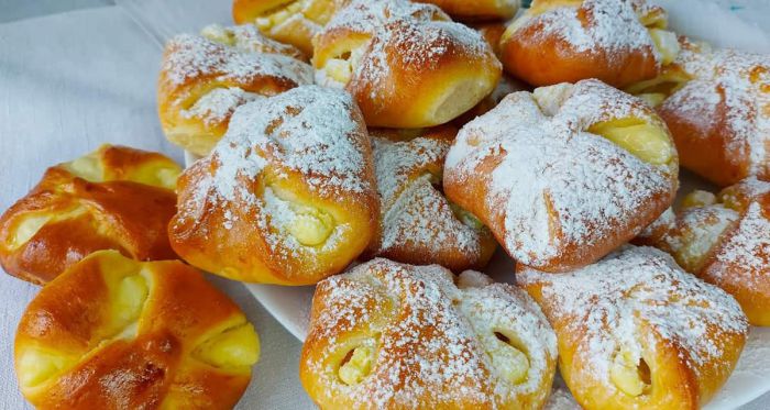 Домашні конвертики з кисломолочним сиром