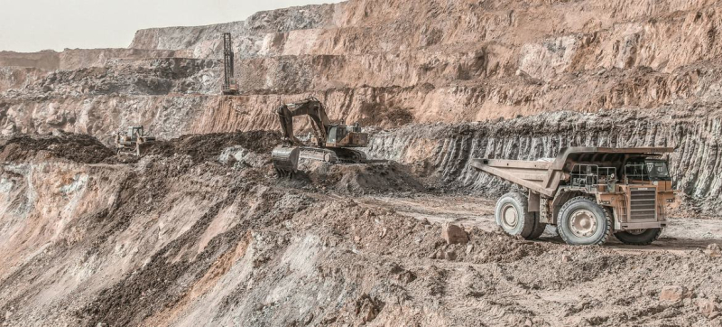 pjat-faktov-o-poleznyh-iskopaemyh-primenjaemyh-v-ekologicheski-chistoj-energetike-i-grjaznom-processe-ih-dobychi-8da1a01-2813894-jpg