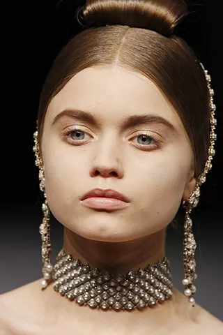 Б'юті-образи Alexander McQueen, які змінювали погляд на красу