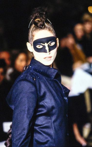 Б'юті-образи Alexander McQueen, які змінювали погляд на красу