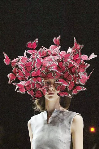 Б'юті-образи Alexander McQueen, які змінювали погляд на красу