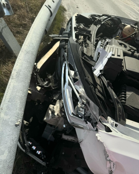 Відома українська блогерка потрапила в жахливу аварію: її авто повністю розтрощене