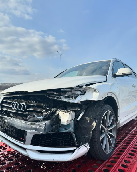Відома українська блогерка потрапила в жахливу аварію: її авто повністю розтрощене