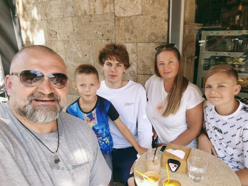 49-річний Василь Вірастюк, який зрадив свою дружину з молодшою коханою, став батьком вчетверте