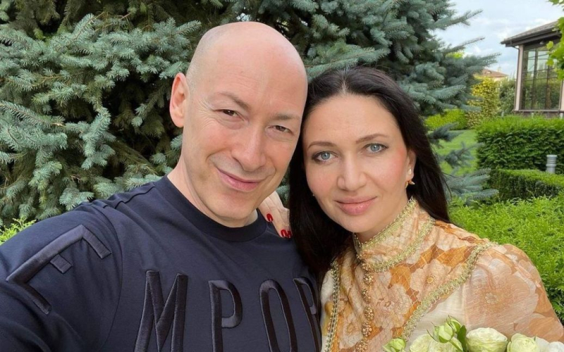 Дружина Дмитра Гордона замилувала фото з чоловіком і показала, як вони разом проводять час у Києві