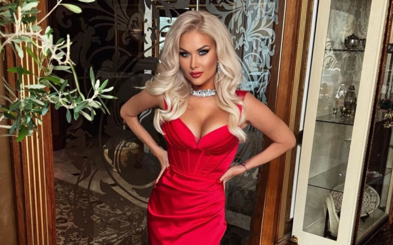 Катерина Бужинська показала, як відсвяткувала річницю шлюбу з чоловіком-іноземцем і дітьми
