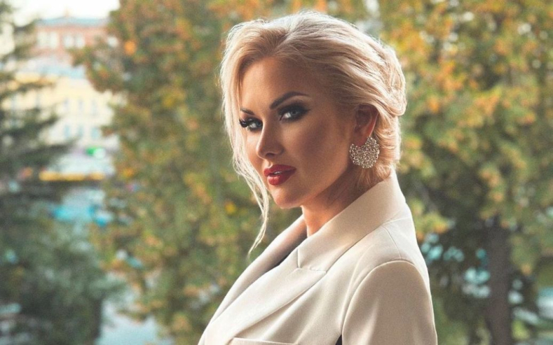 Катерина Бужинська вперше за тривалий час показала свою помітно підрослу 17-річну доньку