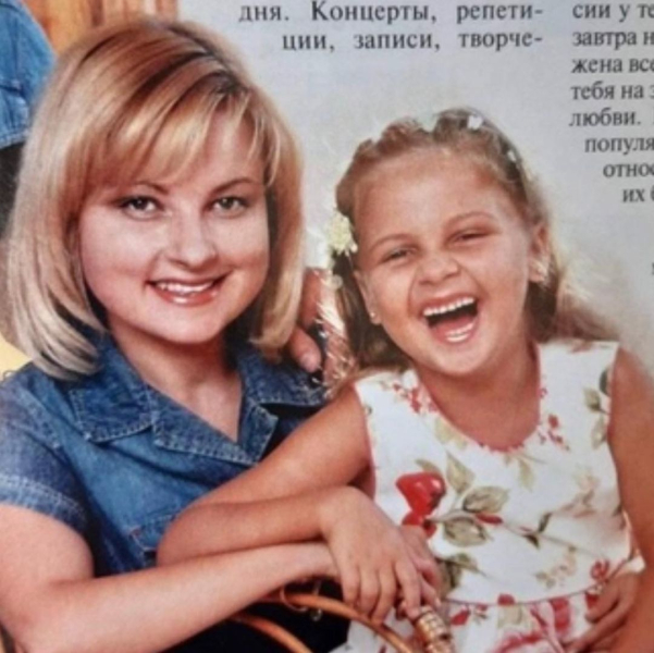 Марія Бурмака показала рідкісні кадри з донькою і публічно до неї звернулася