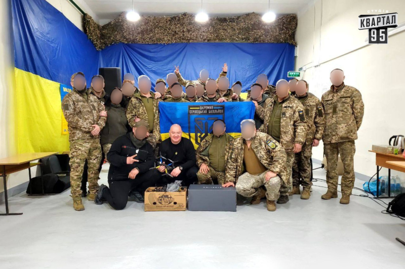 Євген Кошовий показався на передовій і доправив допомогу нашим бійцям від "кварталівців"