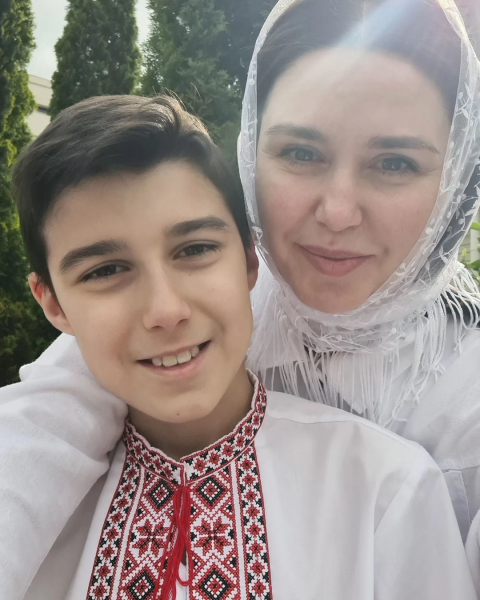 Людмила Барбір захопила рідкісним фото з підрослим сином-копією
