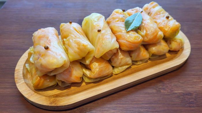 Мариновані голубці з корейською морквою
