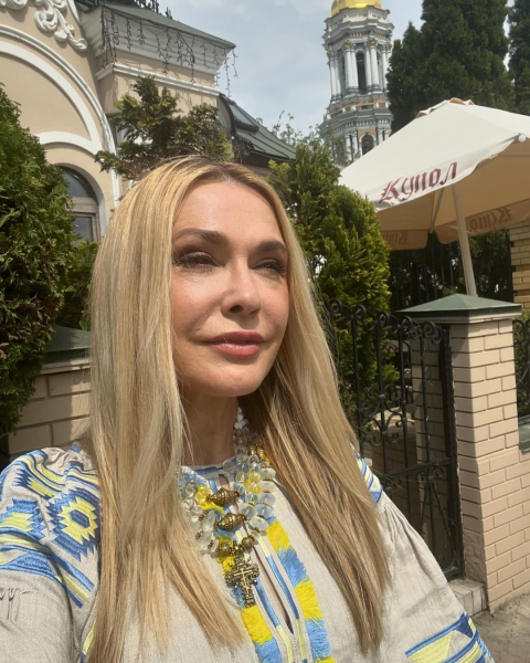 Ольга Сумська замилувала фото з чоловіком і їхньою 22-річною донькою-красунею