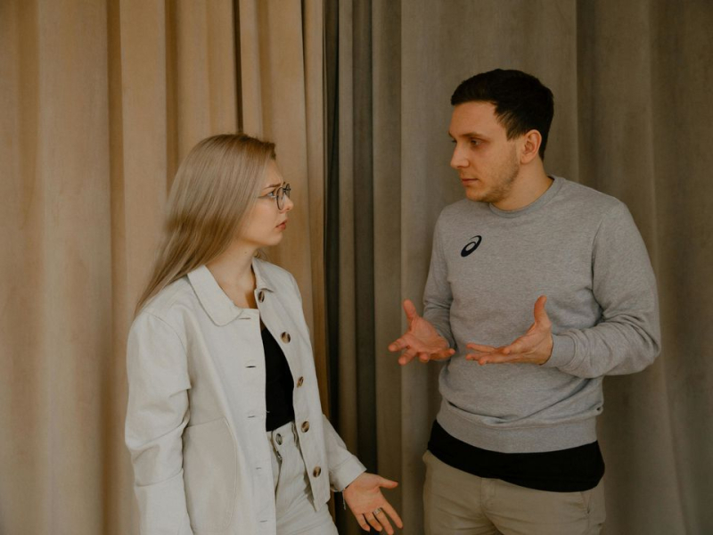 Ознаки того, що для чоловіка ви не кохана, а просто зручна жінка у стосунках