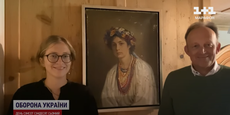 Соломія Вітвіцька зачарувала образом у незвичній вишиванці й шокувала схожістю з донькою гетьмана України