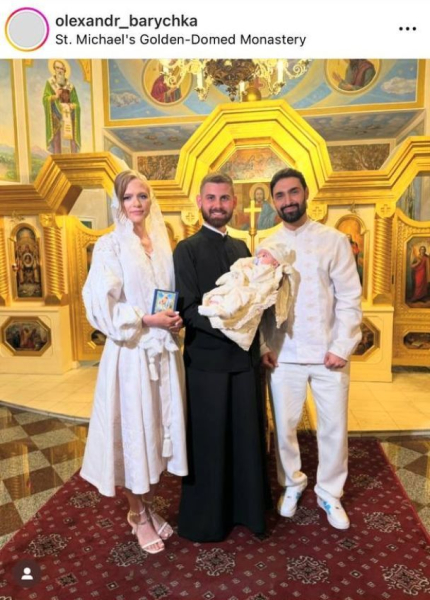 Віталій Козловський похрестив двомісячного сина і вперше показав його обличчя