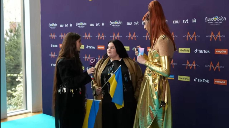 З ключами під серцем і паскою: alyona alyona та Jerry Heil з'явилися на відкритті "Євробачення-2024"
