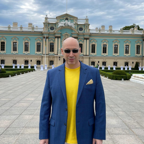 56-річний Дмитро Гордон розкрив секрет свого молодого вигляду і зізнався, чи робив пластичні операції