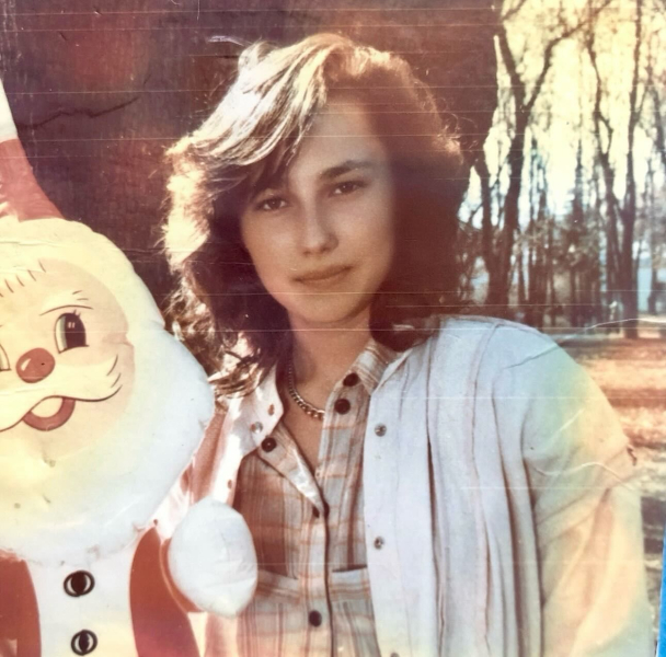 Невпізнанна Олена Мозгова приголомшила, який вигляд мала 35 років тому