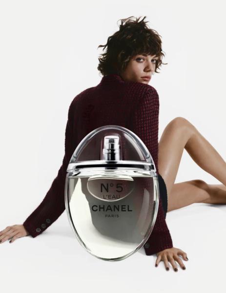 Вперше в історії флакон Chanel №5 змінює форму