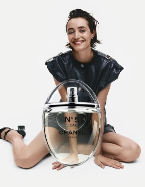 Вперше в історії флакон Chanel №5 змінює форму
