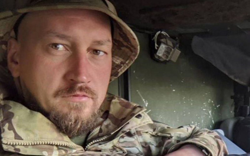 Відомий співак дістав серйозне осколкове поранення голови на фронті: "Хотілося зникнути"