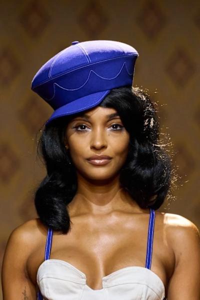 5 головних beauty трендів сезону весна-літо 2025 з Тижня моди в Лондоні