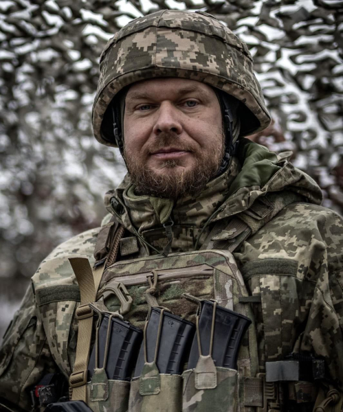 Відомий співак-військовий пройшовся по зірках, що уникають мобілізації: "Величезна несправедливість"