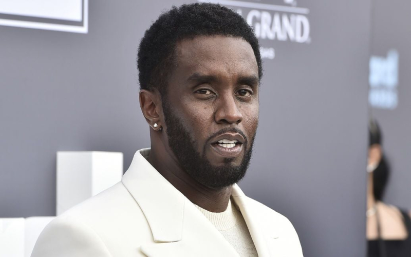Друг P. Diddy розкрив, кого з відомих зірок бачив на скандальних вечірках репера і що там відбувалося