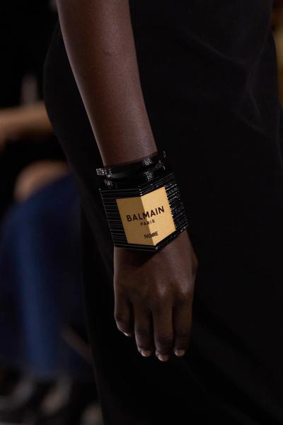 Краса перемагає: beauty-засоби &mdash; головні герої Balmain весна-літо 2025