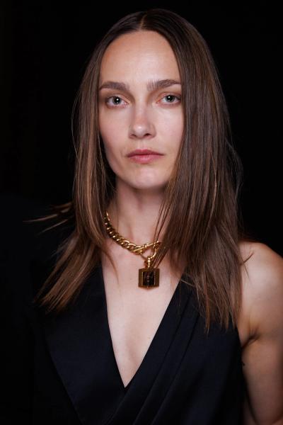 Краса перемагає: beauty-засоби &mdash; головні герої Balmain весна-літо 2025