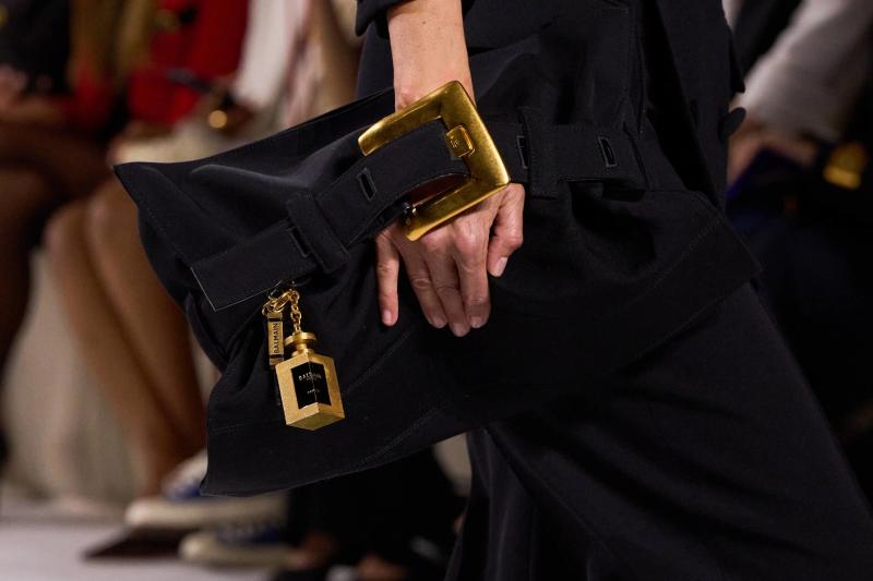 Краса перемагає: beauty-засоби &mdash; головні герої Balmain весна-літо 2025