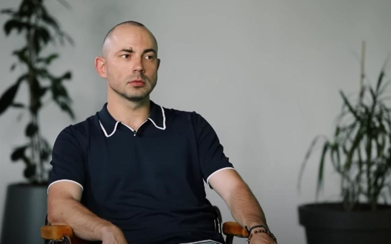 Андрій Бєдняков довів до сліз зверненням до покійної мами, яка померла в окупованому Маріуполі