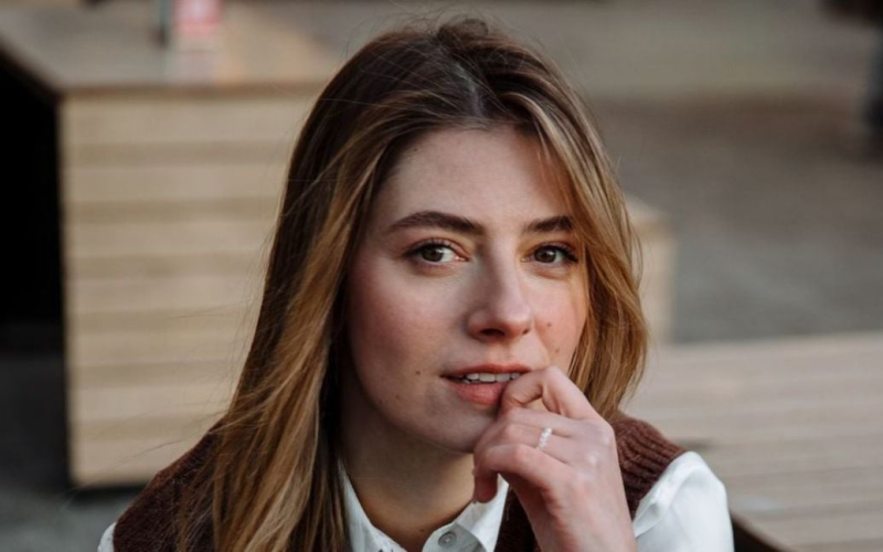 Дар'я Петрожицька вперше розповіла про натягнуті стосунки з мамою: "Розійшлися дороги"