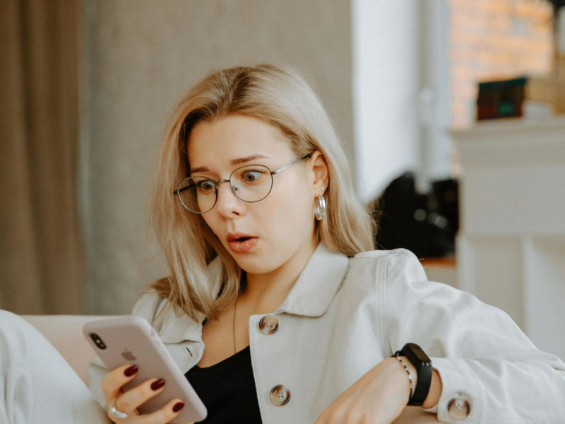 Декілька способів ігнорувати хлопця так, щоб він зацікавився вами ще сильніше