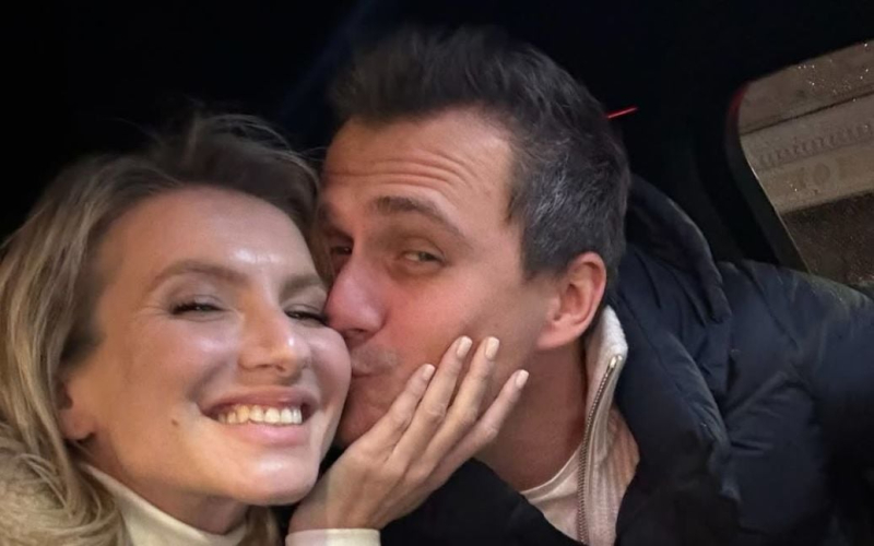 Дружина Скічка вперше за тривалий час повернулася до Києва й показалася в обіймах чоловіка
