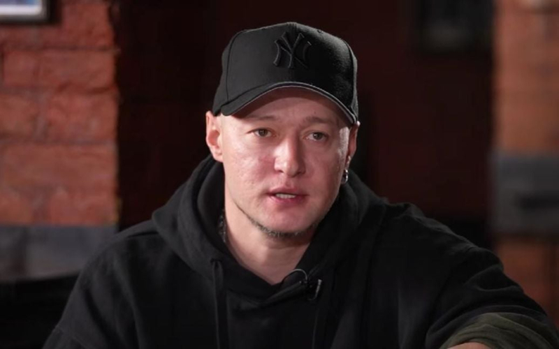 Лідер "Бумбоксу" Хливнюк відповів, що буде з "Вахтерами" та іншими російськомовними піснями гурту