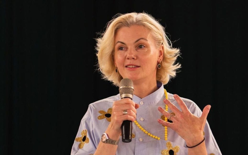 Дружина Садового зізналася, чому працювала із психологом, і дала пораду жінкам