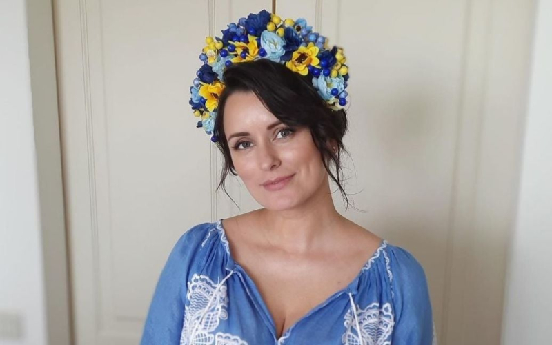 Ліза Глінська вагітна первістком і замилувала фото з округлим животиком