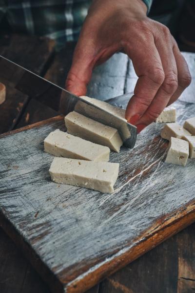 Тофу: корисні властивості та чому це продукт довголіття