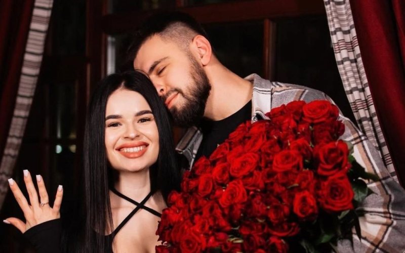 Відома українська співачка вперше виходить заміж і показала, як коханий із розмахом освідчився їй