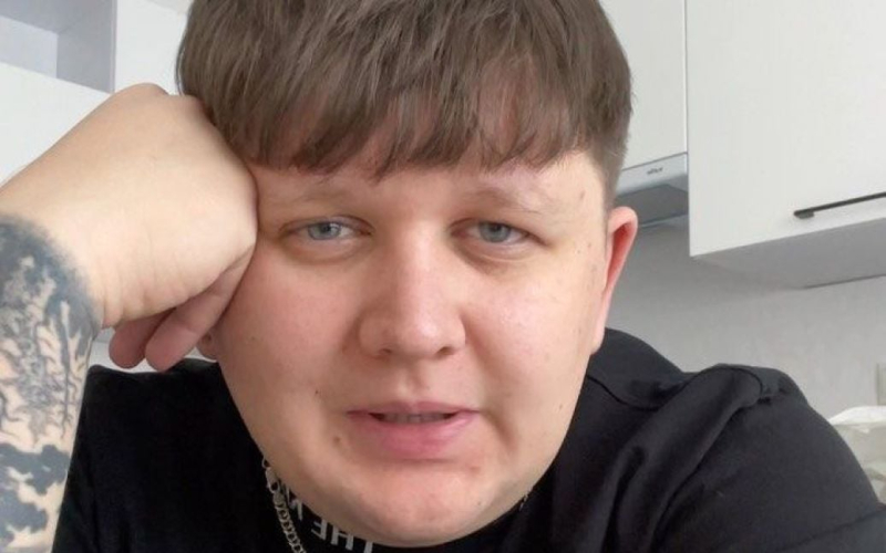 Відомий блогер Лебіга розійшовся з дівчиною після двох років стосунків і вперше показав її