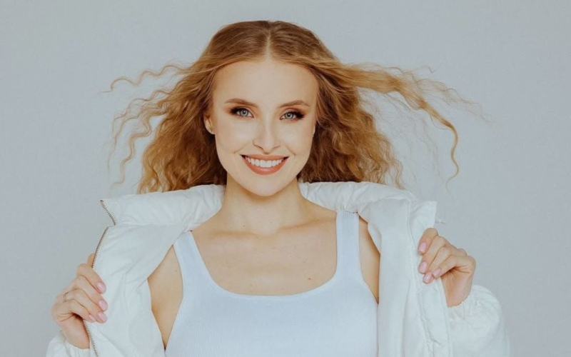 35-річна Анна Сагайдачна показала живіт після других пологів: "Допомагає тільки білизна, що втягує"