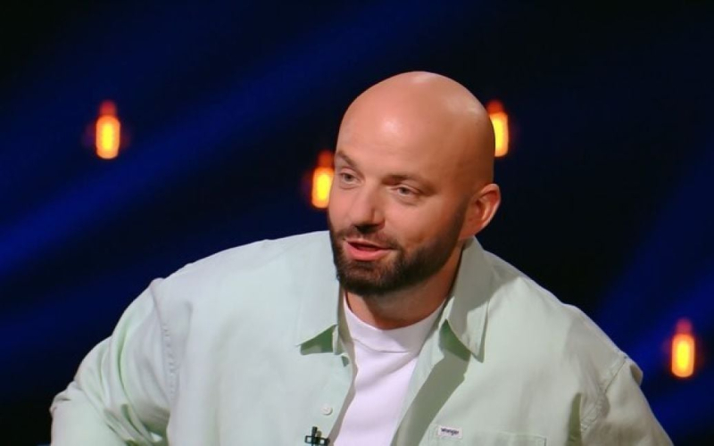 Дьомін вперше заявив про симпатію до учасниці шоу "Холостяк" і як залицявся до неї