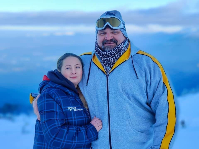 Василь Вірастюк офіційно розлучився і зізнався, чому не одружується з матір'ю молодших синів