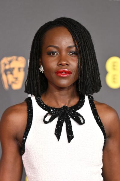 BAFTA-2025: 16 образів краси, що вражають