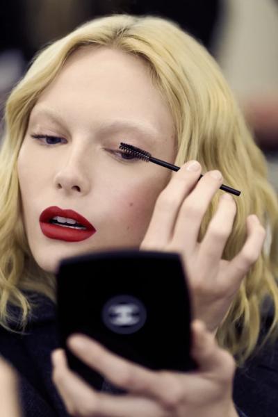 Головні секрети макіяжу CHANEL Haute Couture весна-літо 2025