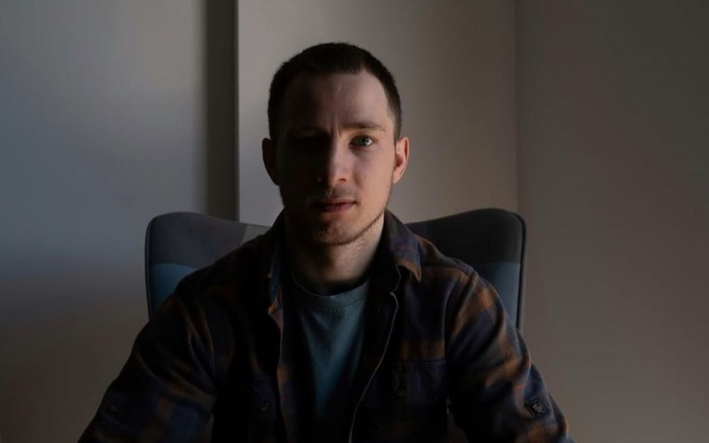 "Холостяк" Терен різко відповів на цькування його в Мережі: "У мене величезна агресія"