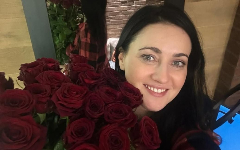Соломія Вітвіцька з коханим-військовим показалася на романтичних фото у горах