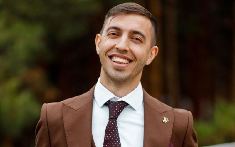 Зірка "Ліги сміху" Люленов купив машину й розкрив, чому наважувався на це 10 років